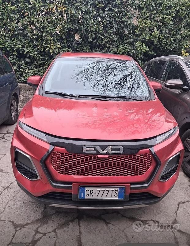 Usata EVO Evo 4 106 CV (77 kW) 2023 Rosso SUV