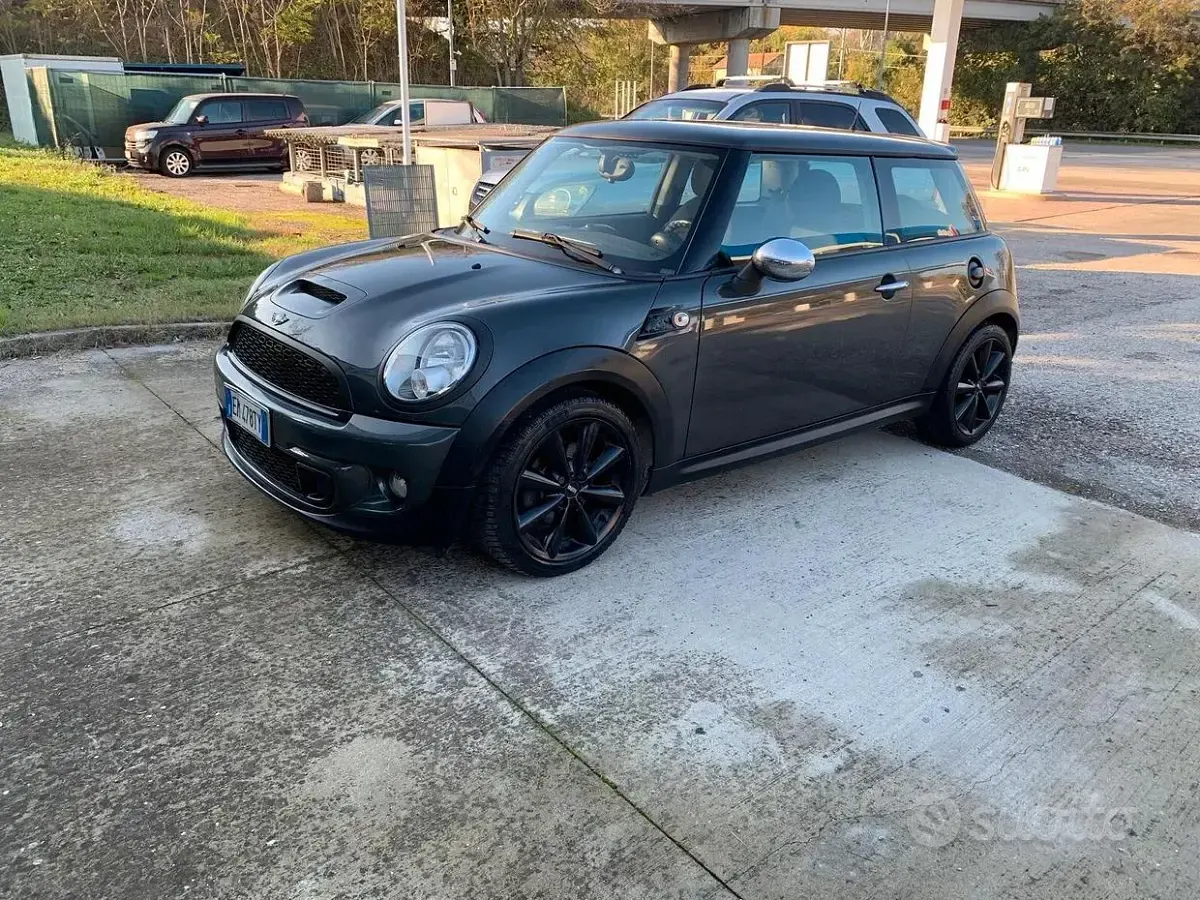 Begagnad Mini Cooper SD 143 HK (105 kW) 2012 Grå Halvkombi