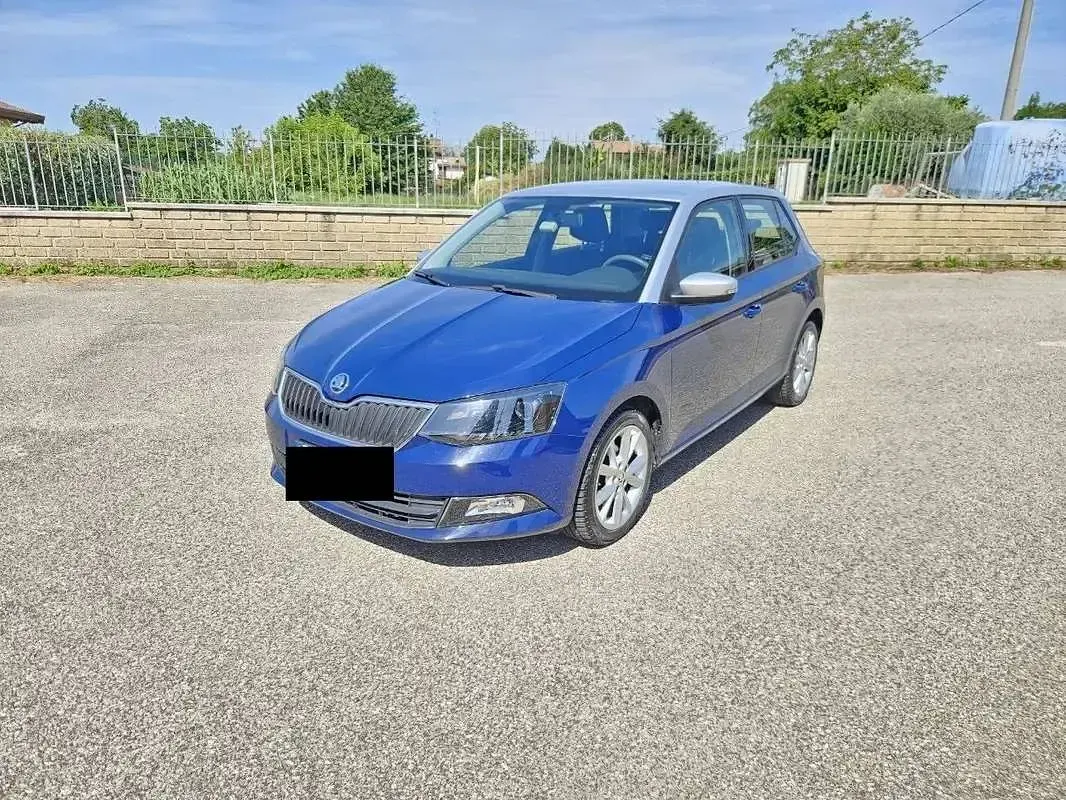 Usata Skoda Fabia Ambition 75 CV (55 kW) 2017 Blu/azzurro Berlina