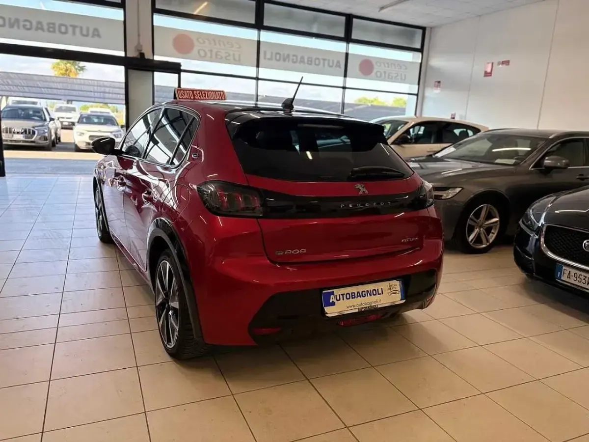 Usata Peugeot e-208 GT-line 56 kW (77 CV) 2020 Rosso Utilitaria