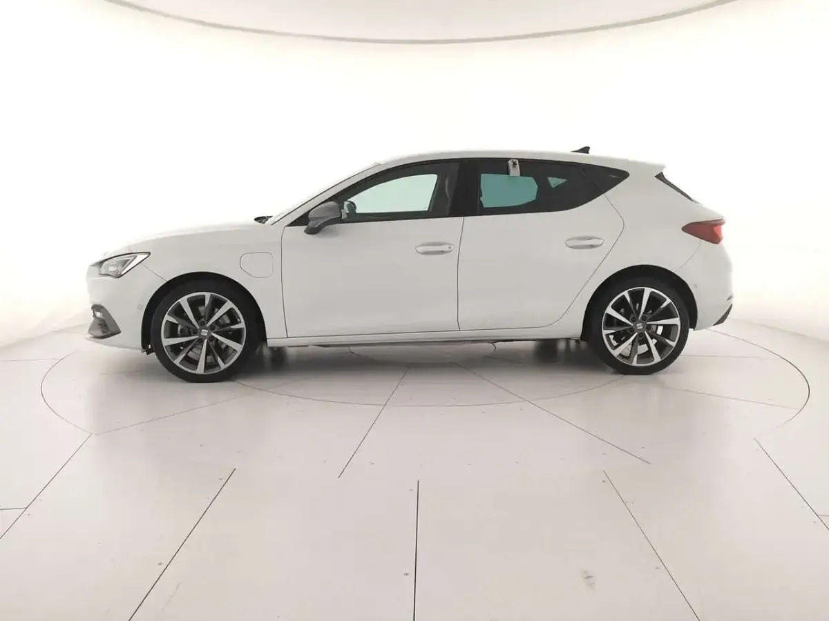 Usata Seat Leon FR 204 CV (150 kW) 2021 Bianco nevada Berlina