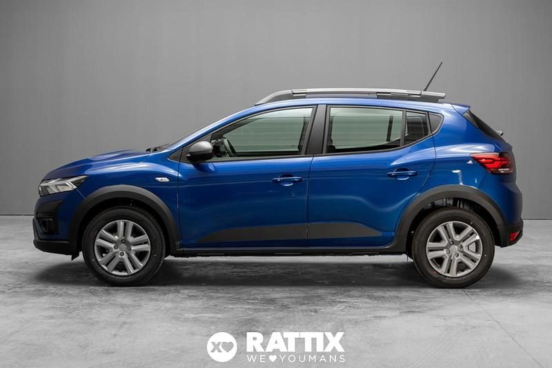 Usata Dacia Sandero Stepway 101 CV (74 kW) 2023 Blu iron Utilitaria