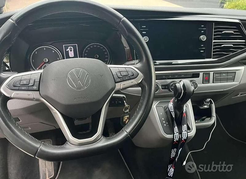 Usata VW Caravelle 150 CV (110 kW) 2021 Monovolume