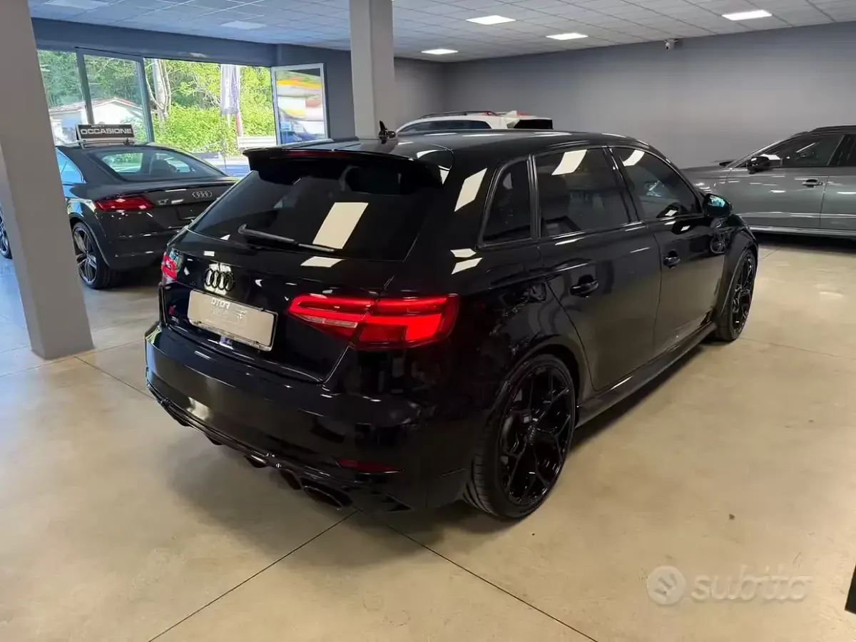 Usata Audi RS3 Ambiente 400 CV (294 kW) 2019 Nero Berlina