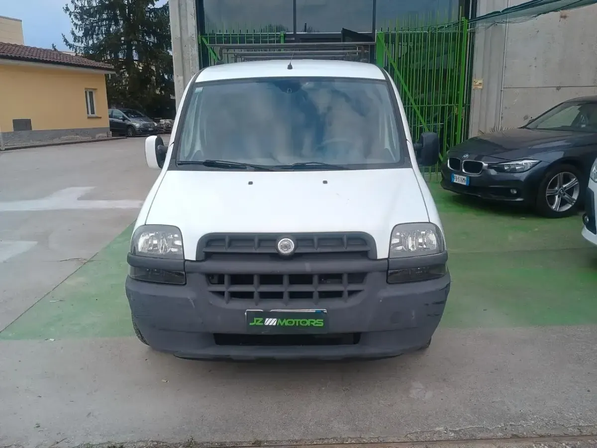 Usata Fiat Doblò 103 CV (75 kW) 2003 Bianco Monovolume