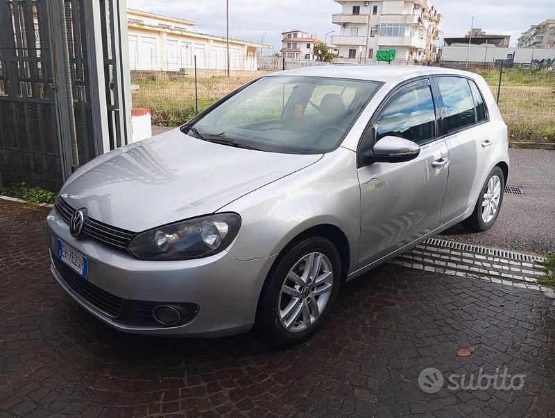 Usata VW Golf VI 105 CV (77 kW) 2011 Grigio Utilitaria