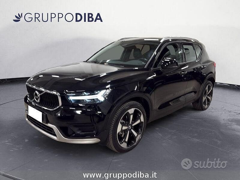 Usata Volvo XC40 Momentum 150 CV (110 kW) 2019 Nero SUV