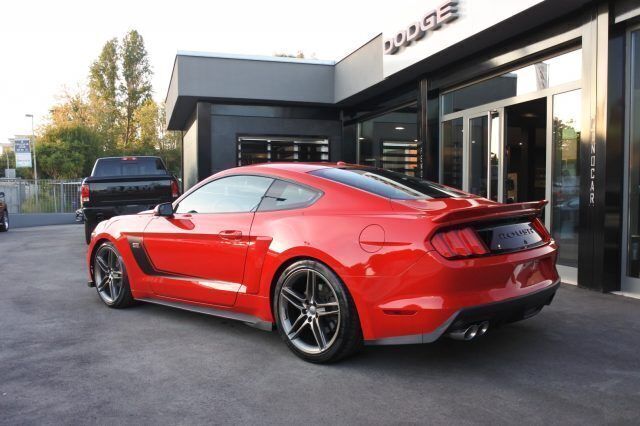 Usata Ford Mustang GT Fastback 441 CV (324 kW) 2016 Rosso pastello Utilitaria