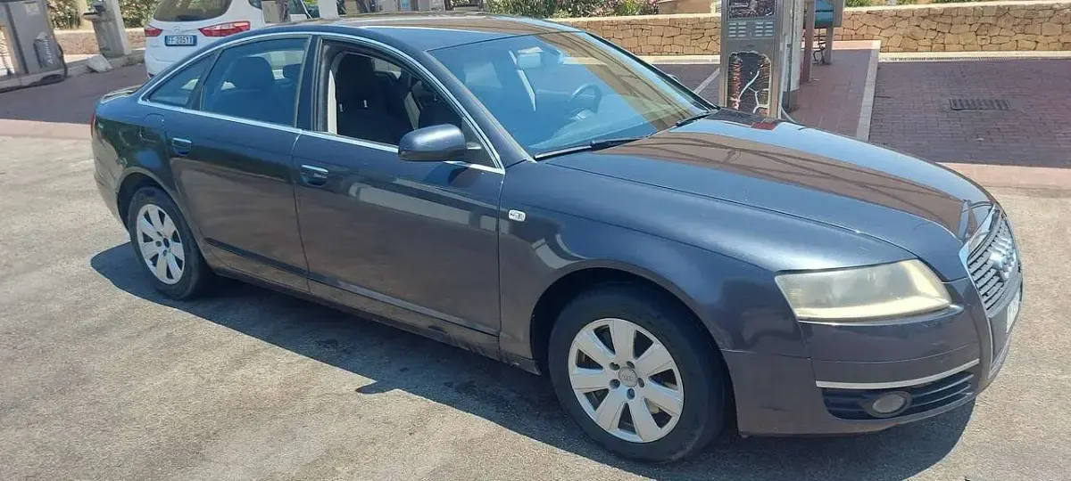 Usata Audi A6 224 CV (164 kW) 2006 Blu/azzurro Berlina