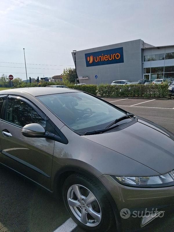 Usata Honda Civic 2009 Grigio Berlina