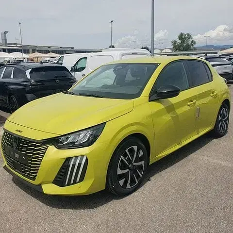 Gebraucht Peugeot 208 Business-Line 101 PS (74 kW) 2026 Kleinwagen