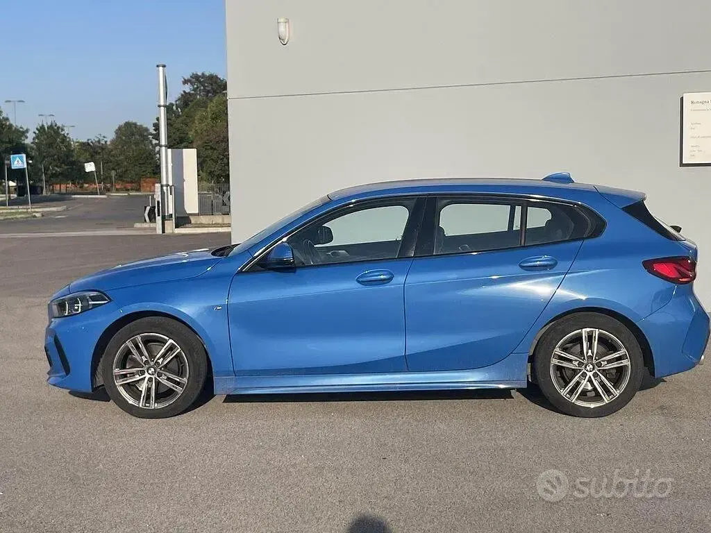 Usata BMW 116 M Sport 116 CV (85 kW) 2022 Bluazzurro Utilitaria