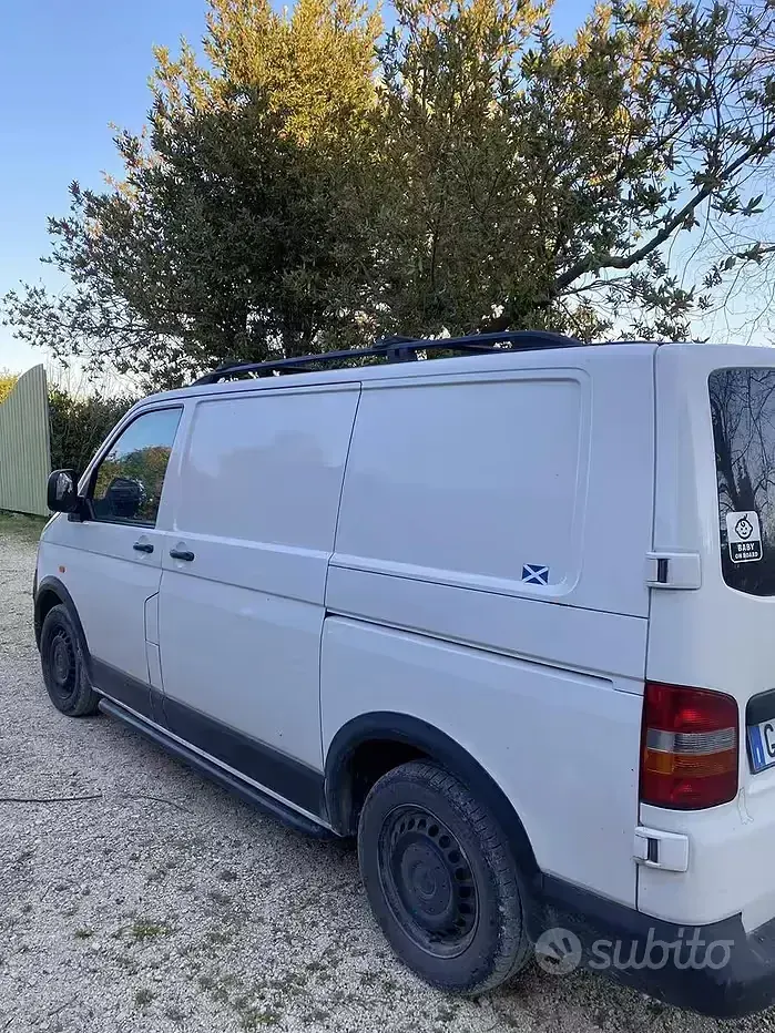 Usata VW T5 85 CV (62 kW) 2004 Bianco Furgone