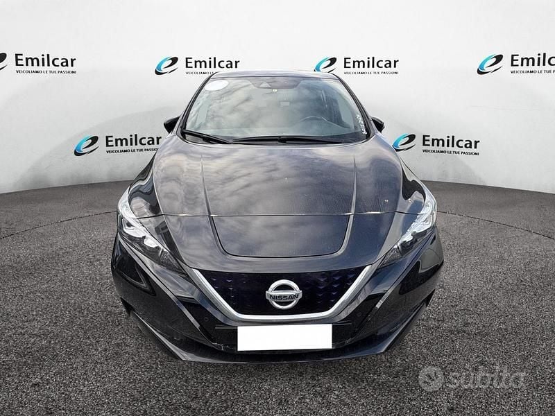 Usata Nissan Leaf Tekna 160 kW (218 CV) 2021 Nero Utilitaria