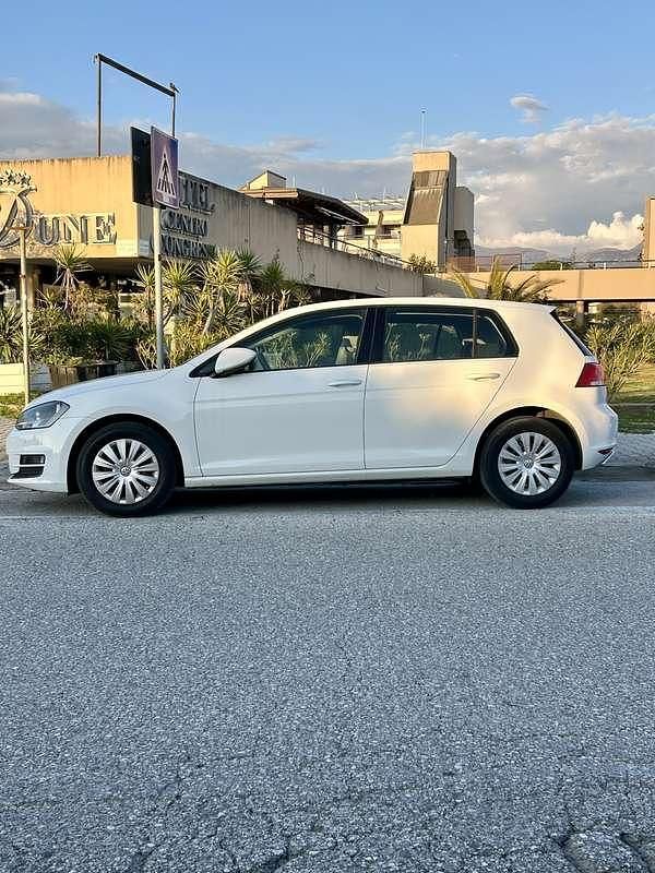 Usata VW Golf VII Trendline 90 CV (66 kW) 2016 Berlina