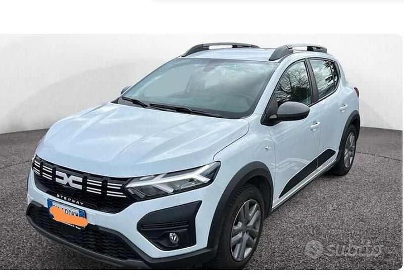 Usata Dacia Sandero Stepway 110 CV (80 kW) 2025 Bianco Utilitaria