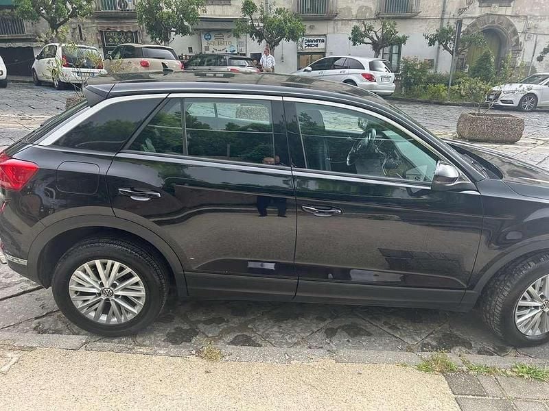 Usata VW T-Roc Business 116 CV (85 kW) 2019 Nero SUV
