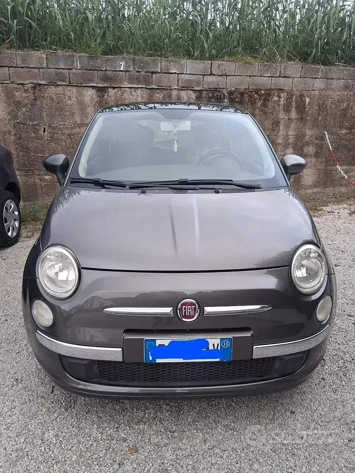 Begagnad Fiat 500 Sport 69 HK (50 kW) 2011 Grå Sedan