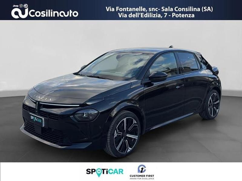 Gebraucht Lancia Ypsilon 101 PS (74 kW) 2025 Schwarz Kleinwagen