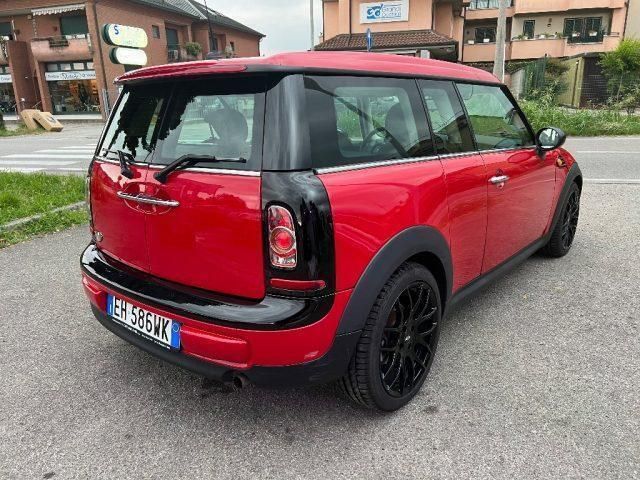 Usata Mini One Clubman 98 CV (72 kW) 2011 Rosso Station wagon