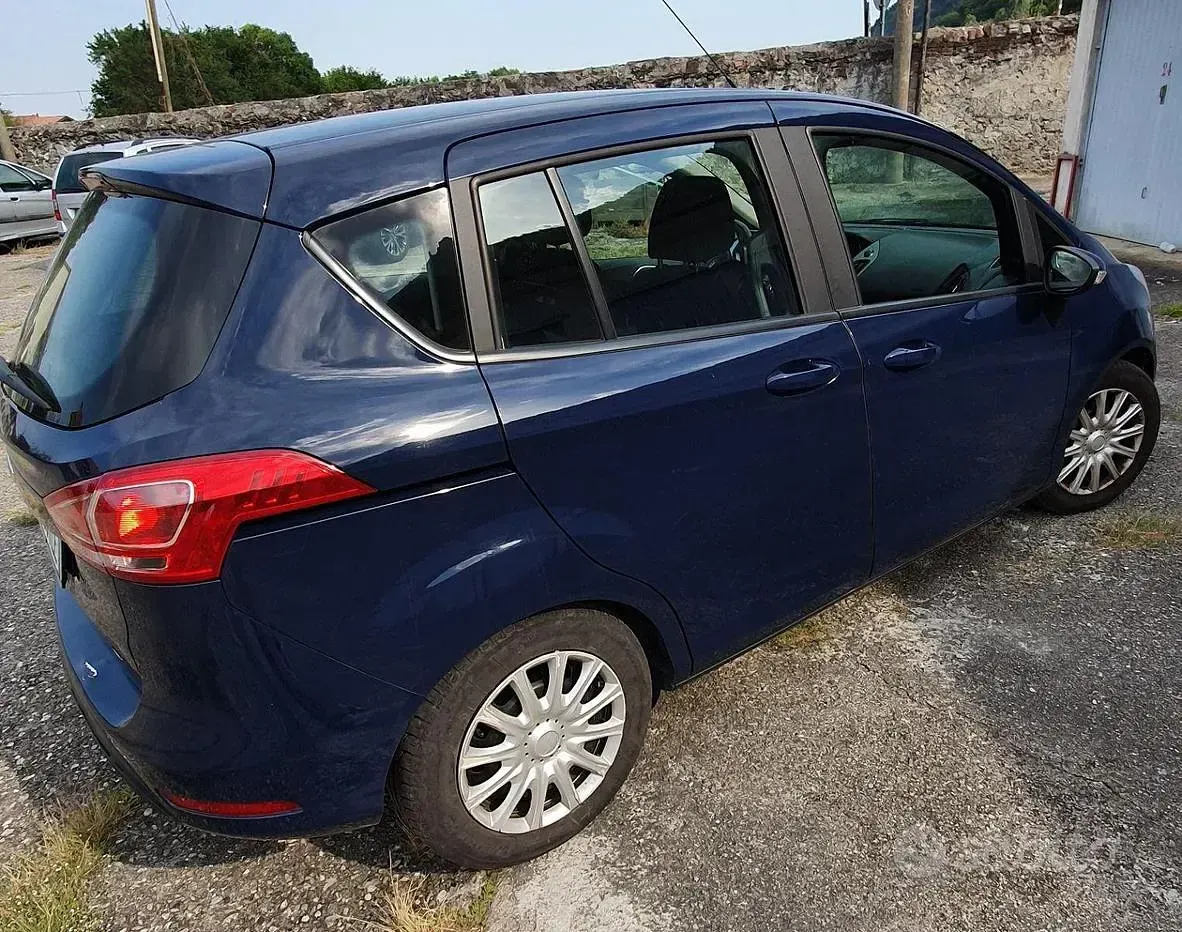 Usata Ford B-MAX 90 CV (66 kW) 2016 Bluazzurro Monovolume
