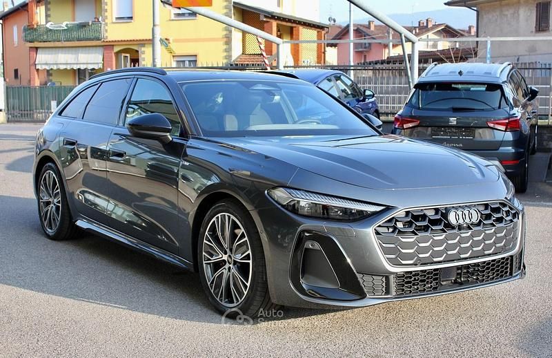 Nuova Audi A5 S-Line 204 CV (150 kW) 2025 Grigio Station wagon