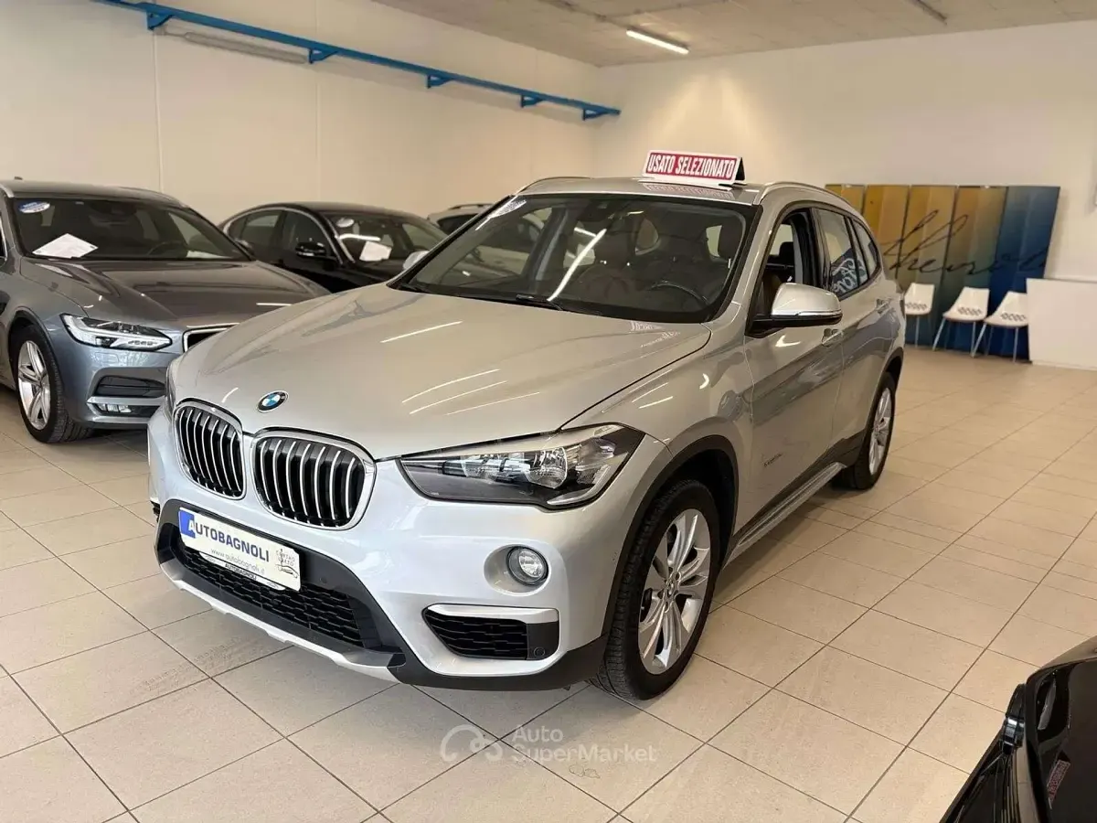 Usata BMW X1 190 CV (139 kW) 2015 Argento SUV