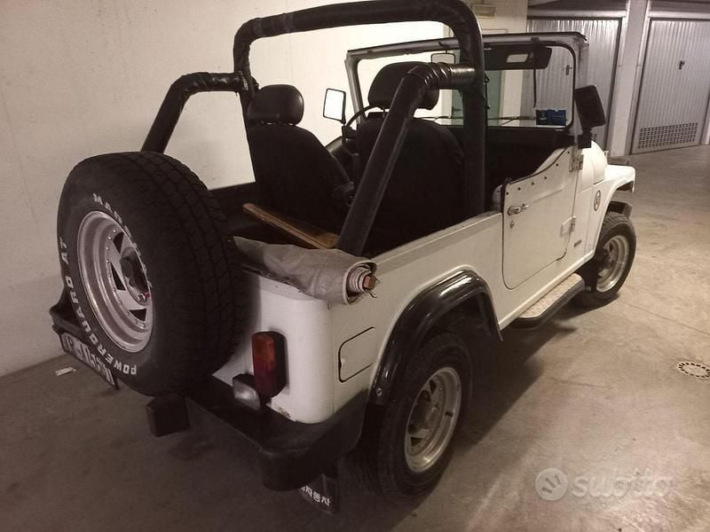 Usata Ssangyong (KGM) Korando 68 CV (50 kW) 1992 Bianco SUV