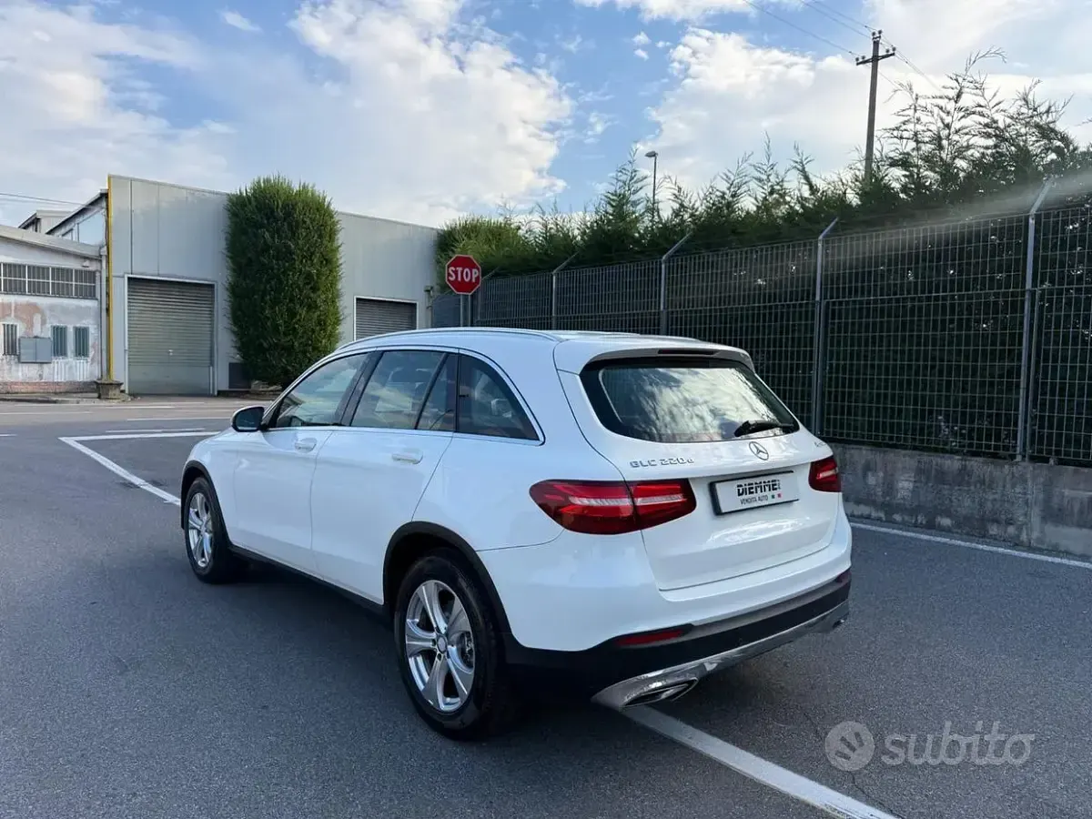 Usata Mercedes GLC220 Executive 170 CV (125 kW) 2015 Bianco SUV