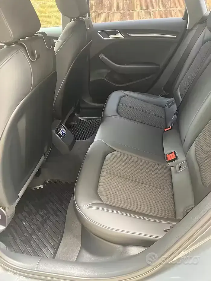 Usata Audi A3 150 CV (110 kW) 2019 Grigio Berlina