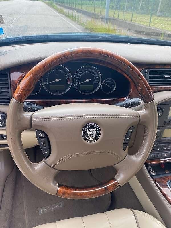 Usata Jaguar S-Type Executive 207 CV (152 kW) 2006 Blu/azzurro Berlina