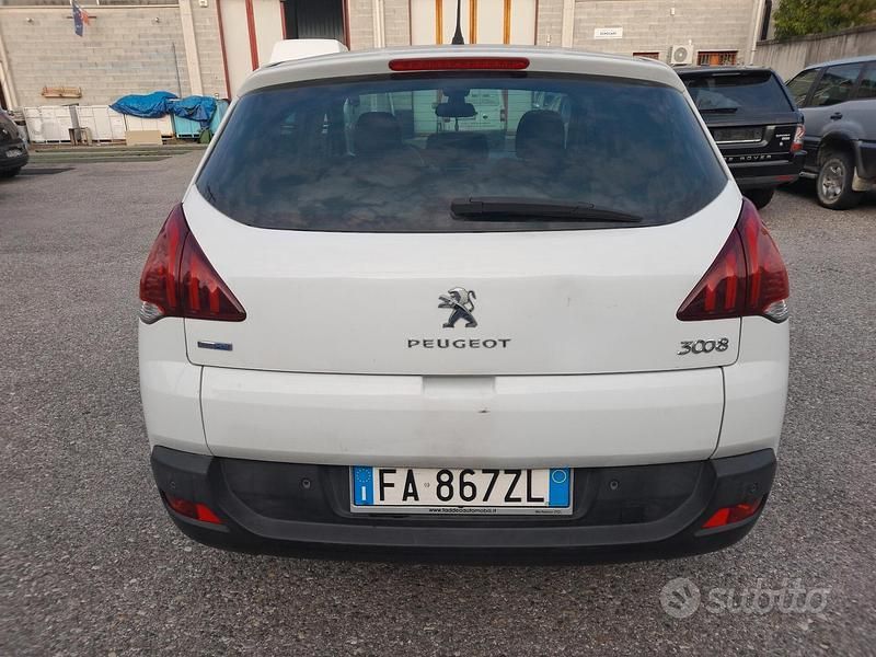 Usata Peugeot 3008 Crossway 150 CV (110 kW) 2015 Bianco Berlina