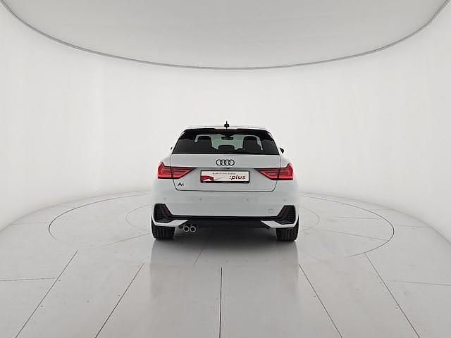 Usata Audi A1 Sportback Ambiente 207 CV (152 kW) 2023 Bianco ghiaccio metallizzato Utilitaria