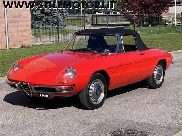 Usata Alfa Romeo Spider 109 CV (80 kW) 1967 Rosso pastello Cabrio