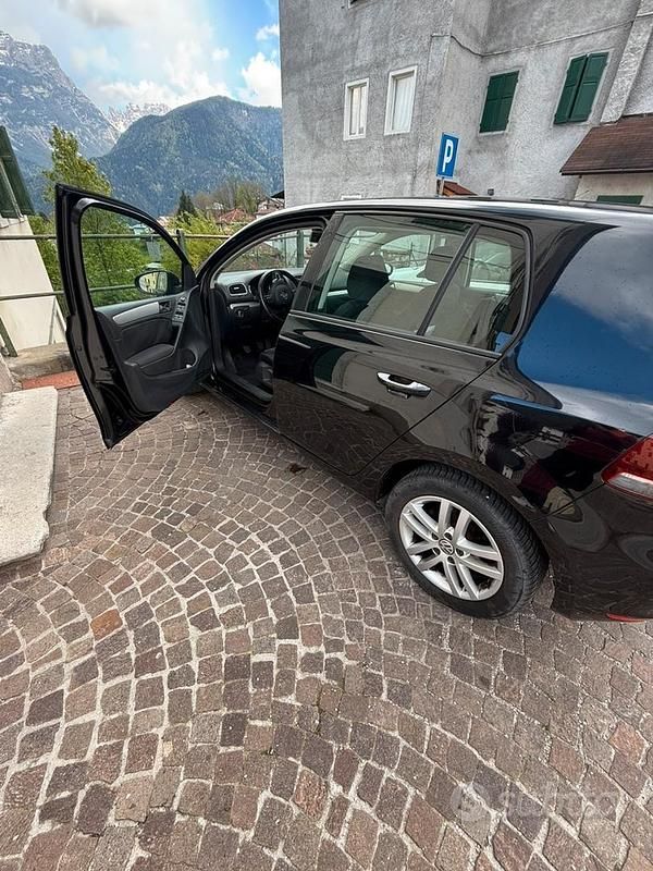 Usata VW Golf VI 110 CV (80 kW) 2009 Nero Utilitaria