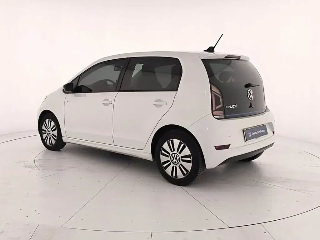 Käytetty VW e-up! 61 kW (83 HP) 2020 Valkoinen Viistoperä