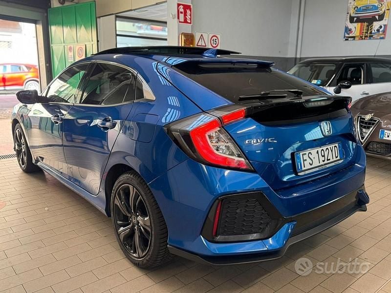 Usata Honda Civic Executive 120 CV (88 kW) 2018 Blu Berlina