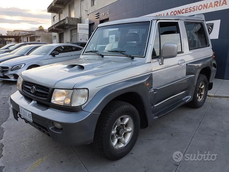 Usata Hyundai Galloper 100 CV (73 kW) 1999 Grigio SUV