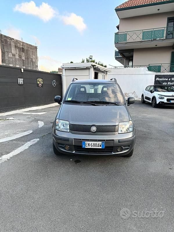 Usata Fiat Panda 77 CV (56 kW) 2012 Grigio Utilitaria