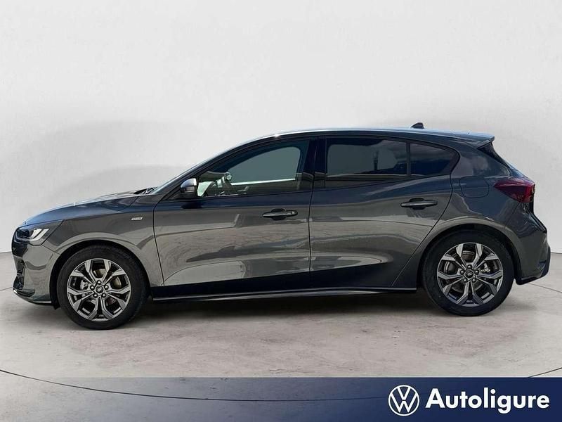 Usata Ford Focus ST-Line 125 CV (91 kW) 2023 Grigio Utilitaria
