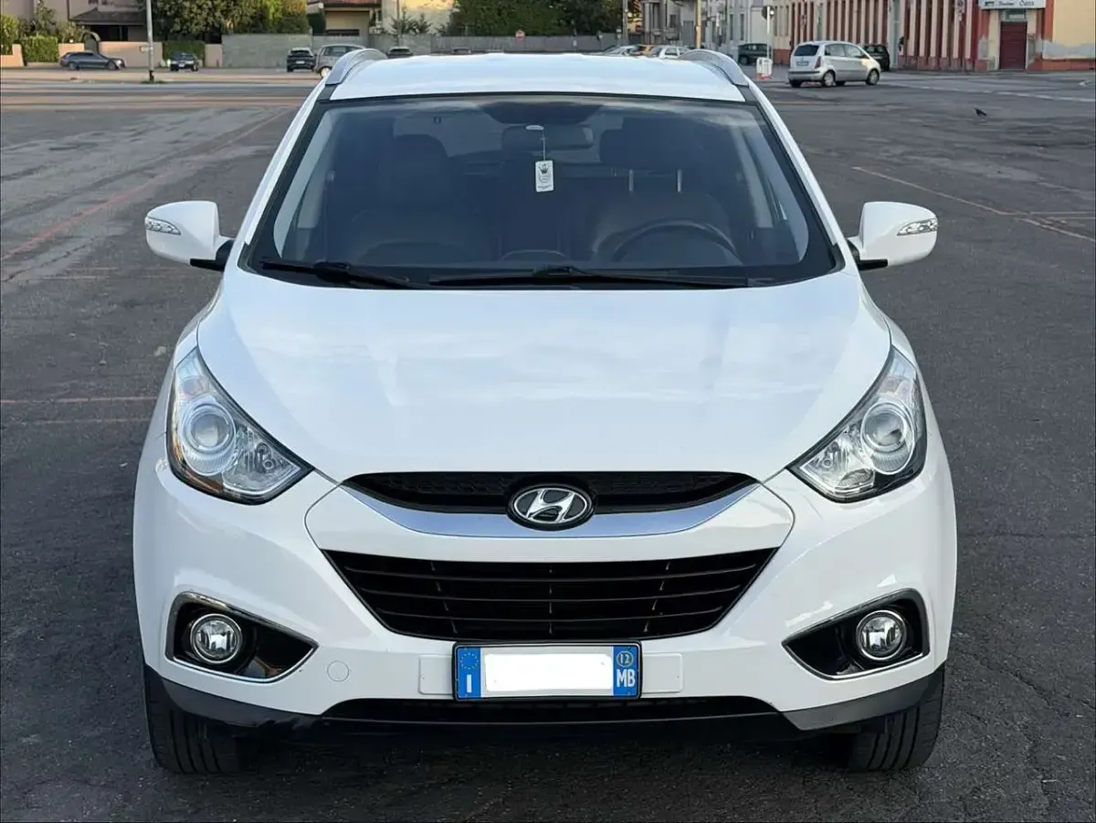 Usata Hyundai ix35 Comfort 163 CV (119 kW) 2012 Nero SUV