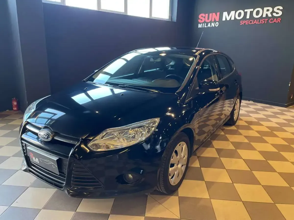 Usata Ford Focus 120 CV (88 kW) 2013 Nero Berlina