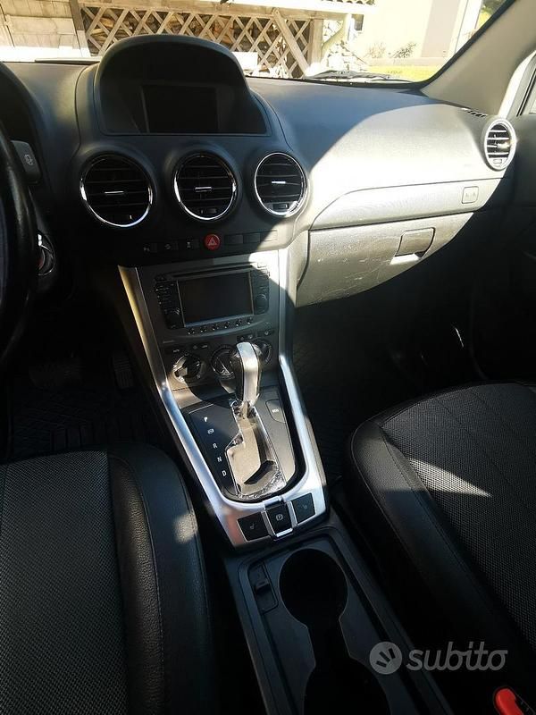 Usata Opel Antara 163 CV (119 kW) 2013 Grigio SUV