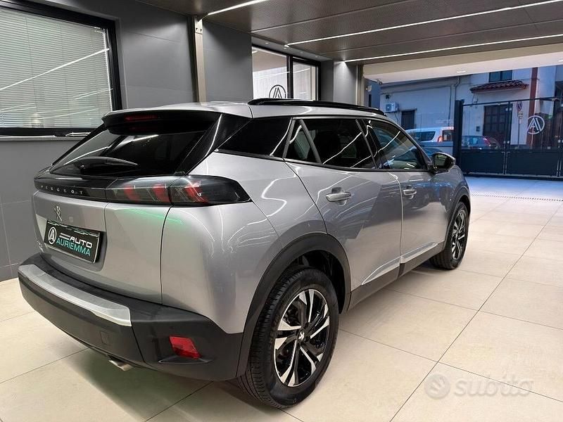 Usata Peugeot 2008 Allure 130 CV (95 kW) 2020 Grigio SUV
