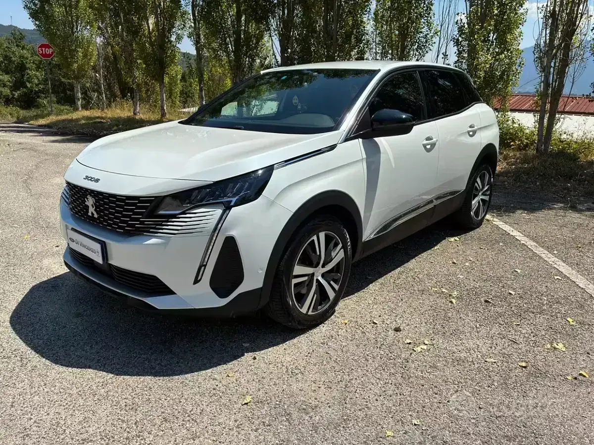 Usata Peugeot 3008 GT 131 CV (96 kW) 2023 Bianco SUV
