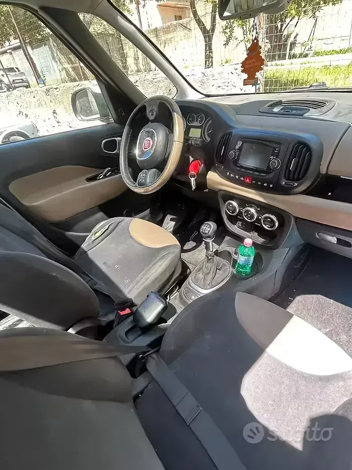 Begagnad Fiat 500L 105 HK (77 kW) 2014 Minibuss