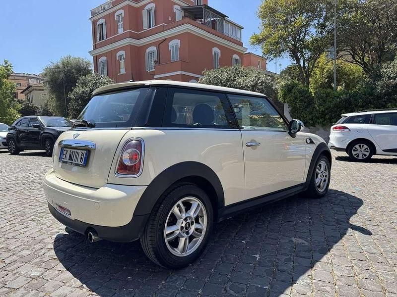 Usata Mini ONE 75 CV (55 kW) 2011 Bianco Utilitaria