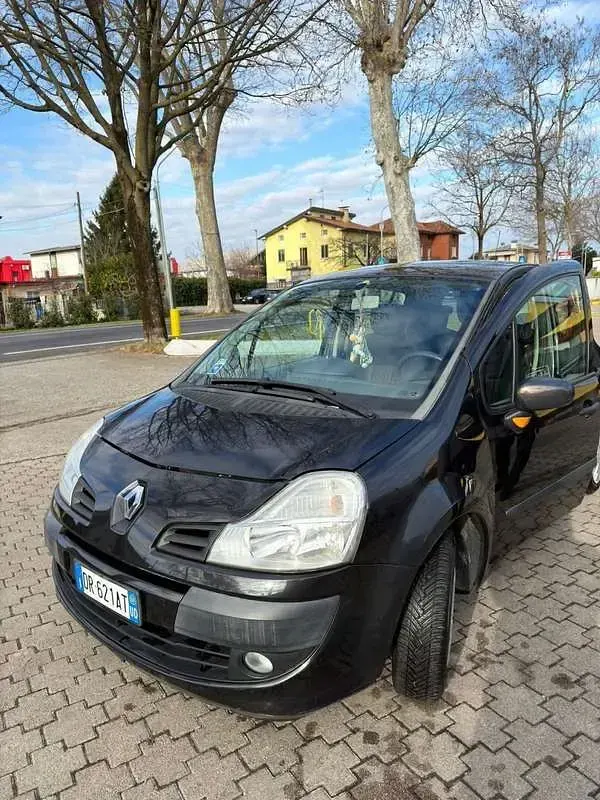 Usata Renault Modus Dynamique 75 CV (55 kW) 2008 Monovolume