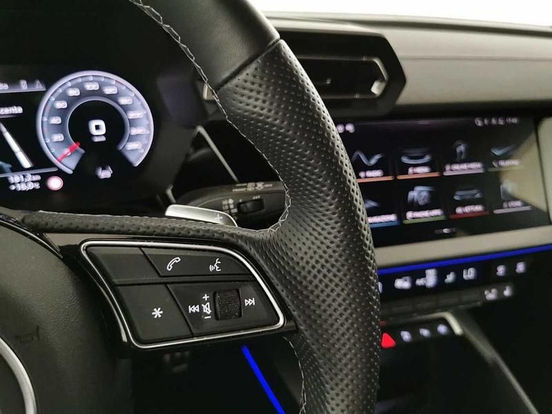 Usata Audi A3 S-Line 150 CV (110 kW) 2025 Nero mythos metallizzato Berlina