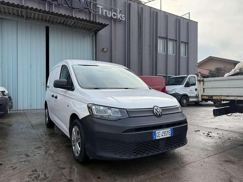 Usata VW Caddy 75 CV (55 kW) 2021 Bianco Monovolume